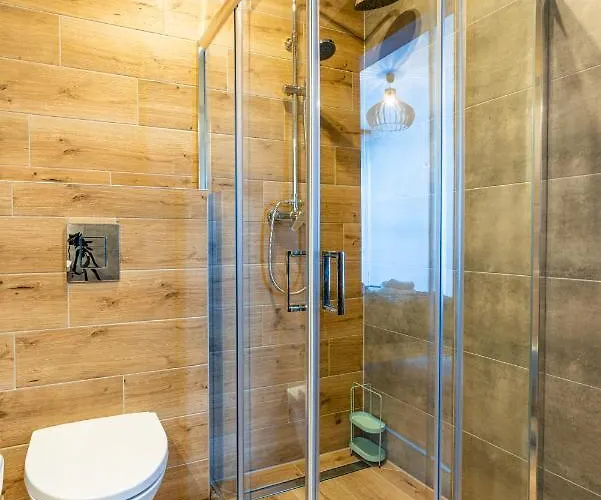 Na Klinie בית הארחה בוסטריק